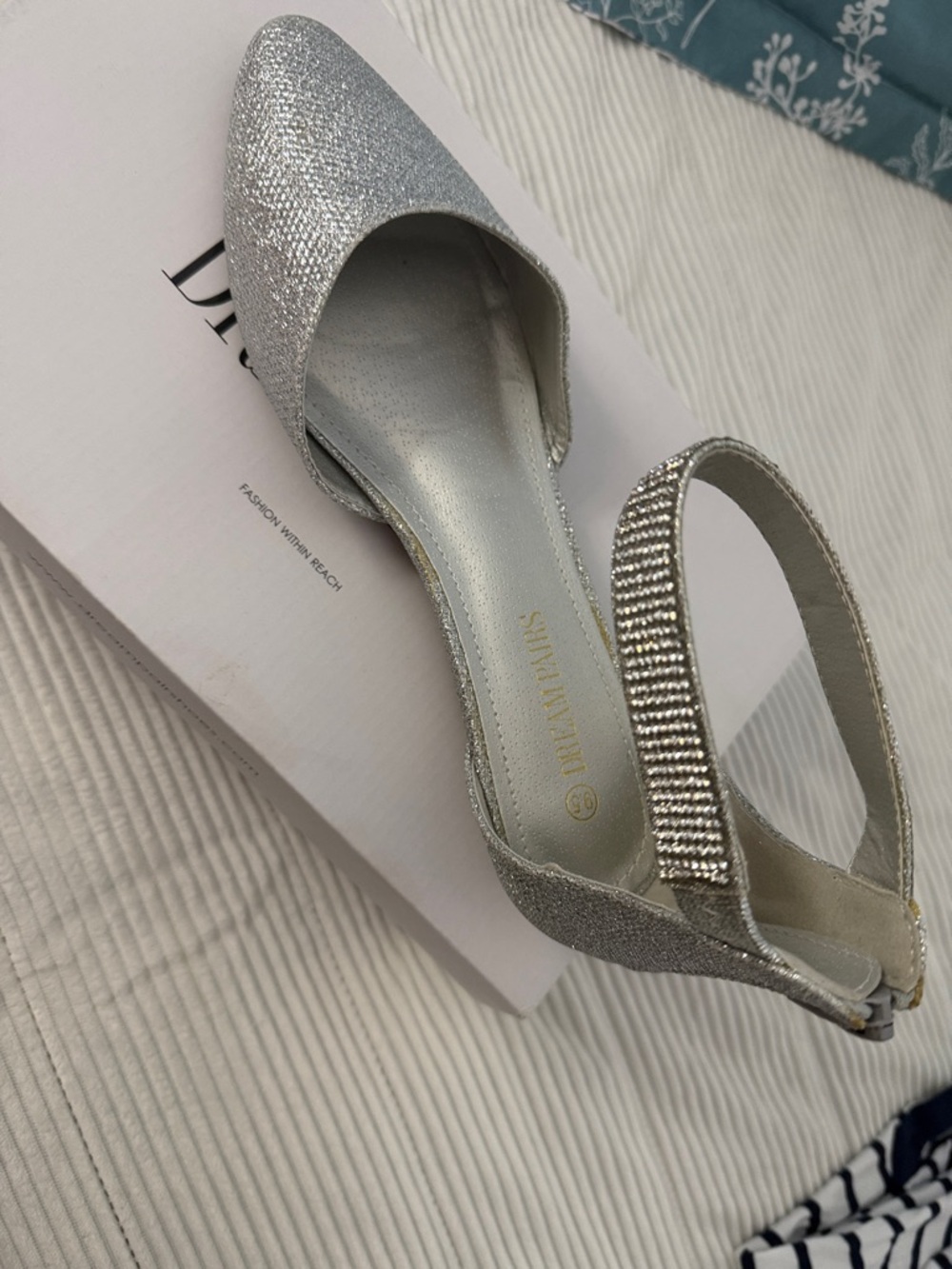 Dream Pairs Silver Glitter Pointed Slingback Flats